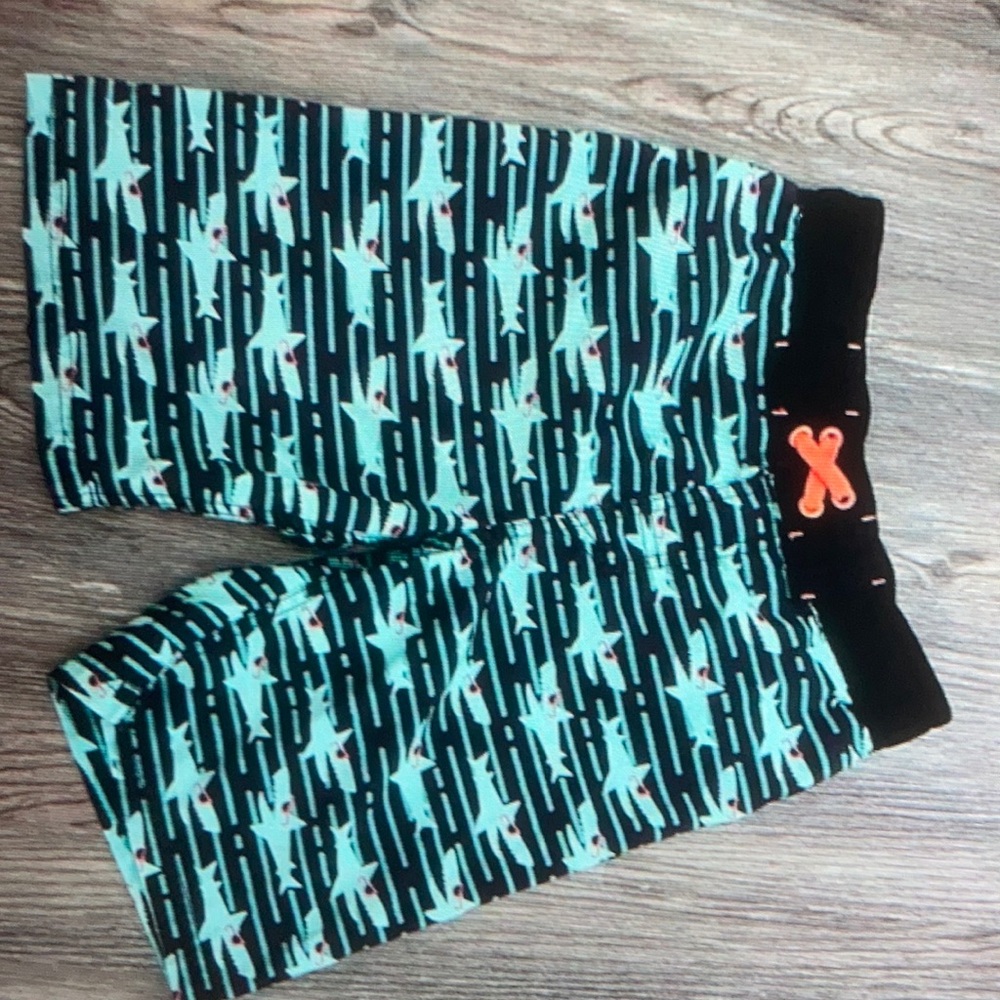 Cat & jack boys swim trunks size 8